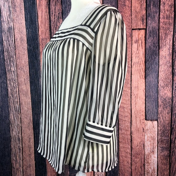 Anthropologie Pins And Needless Blouse Sheer - Picture 2 of 7